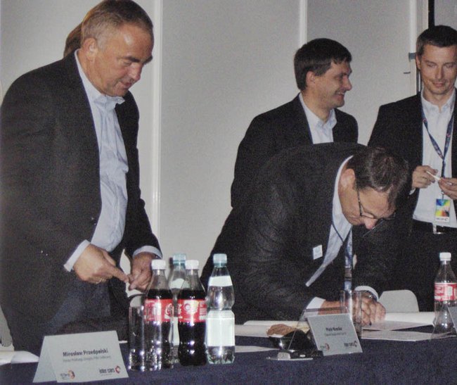 Podczas konferencji prasowej zarządu Inter Cars-u miało firma ta podpisała umowę sponsorską z Polskim Związkiem Piłki Siatkowej